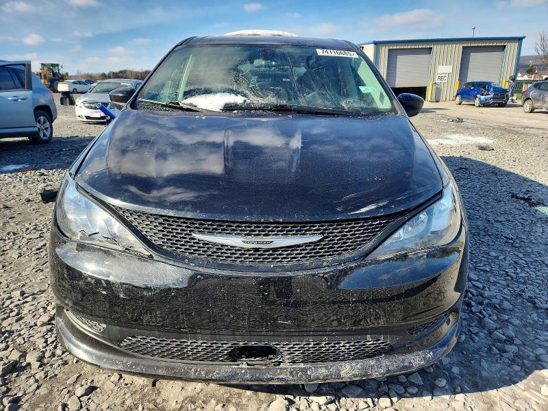 Photo 5 from auction – 2022 CHRYSLER VOYAGER with VIN 2C4RC1CG7NR159236