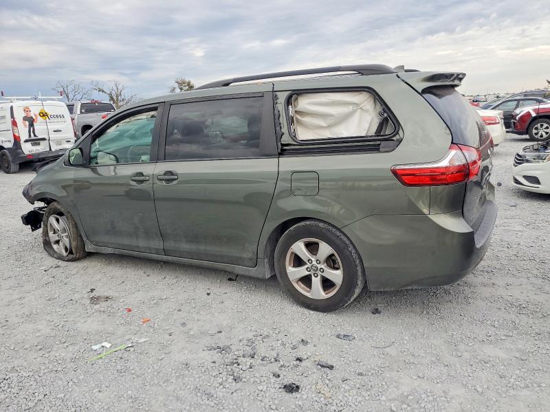 Photo 2 from auction – 2020 TOYOTA SIENNA with VIN 5TDKZ3DC5LS061706