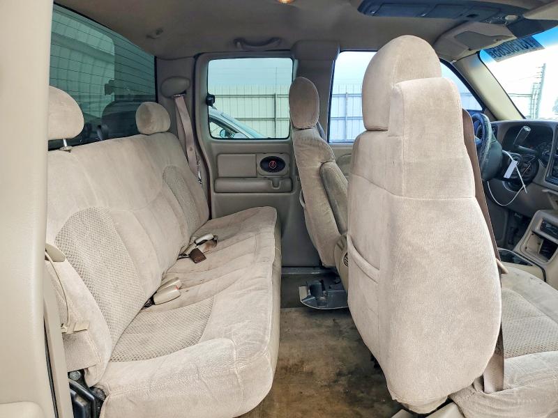 Photo 10 from auction – 2001 CHEVROLET SILVERADO with VIN 2GCEK19T911309653