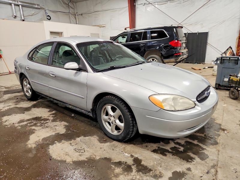 Photo 4 from auction – 2002 FORD TAURUS with VIN 1FAFP55U52A270701
