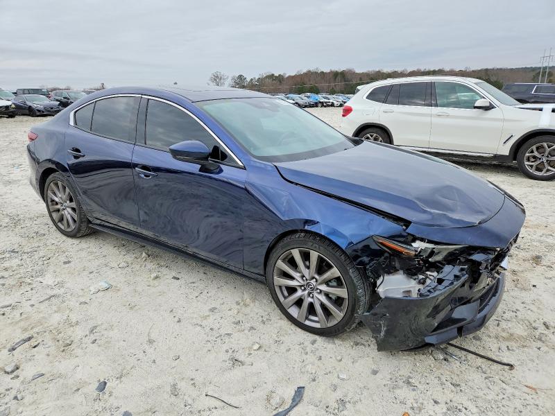 Photo 4 from auction – 2019 MAZDA 3 PREMIUM with VIN 3MZBPAEMXKM112162