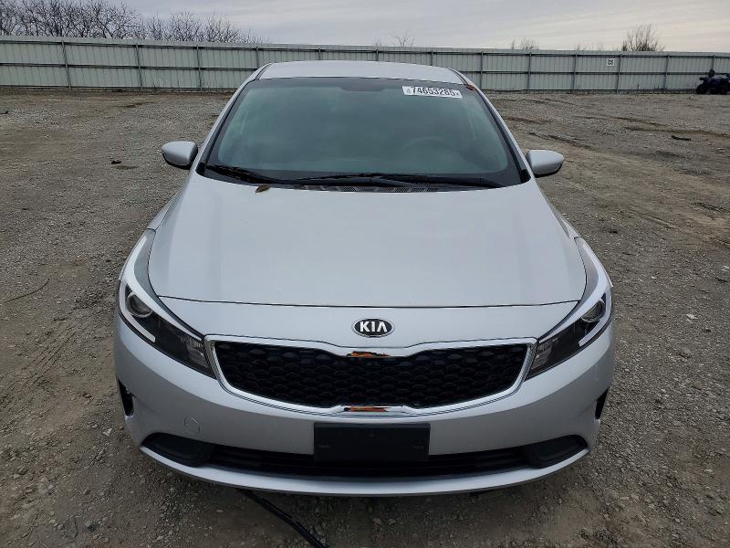 Photo 5 from auction – 2017 KIA FORTE with VIN 3KPFL4A74HE066882