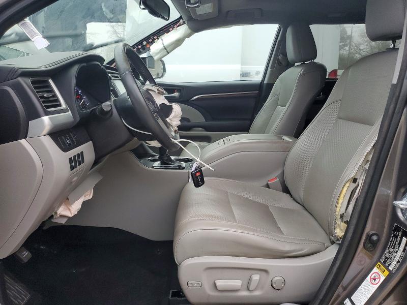 Photo 7 from auction – 2016 TOYOTA HIGHLANDER with VIN 5TDYKRFH4GS125492