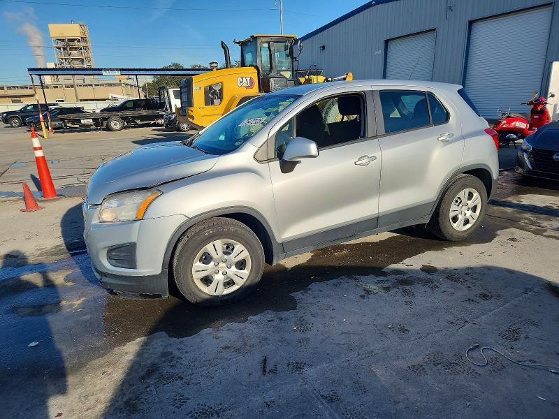CHEVROLET TRAX LS 2015 with VIN KL7CJKSB5FB112033 - Photo from auction