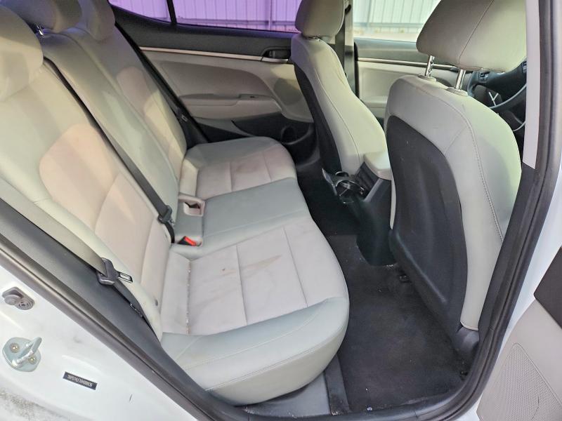 Photo 10 from auction – 2017 HYUNDAI ELANTRA with VIN 5NPD74LF7HH088936