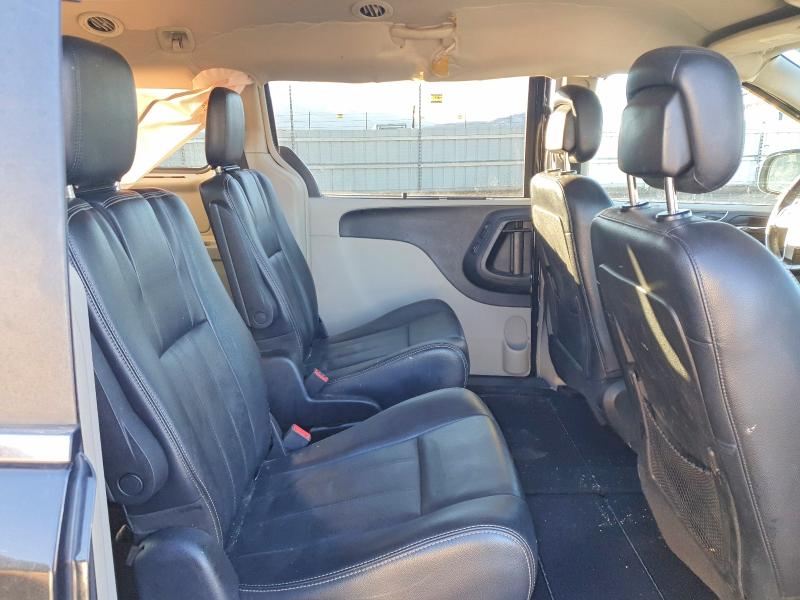 Photo 11 from auction – 2011 CHRYSLER TOWN & COU with VIN 2A4RR8DG5BR803523