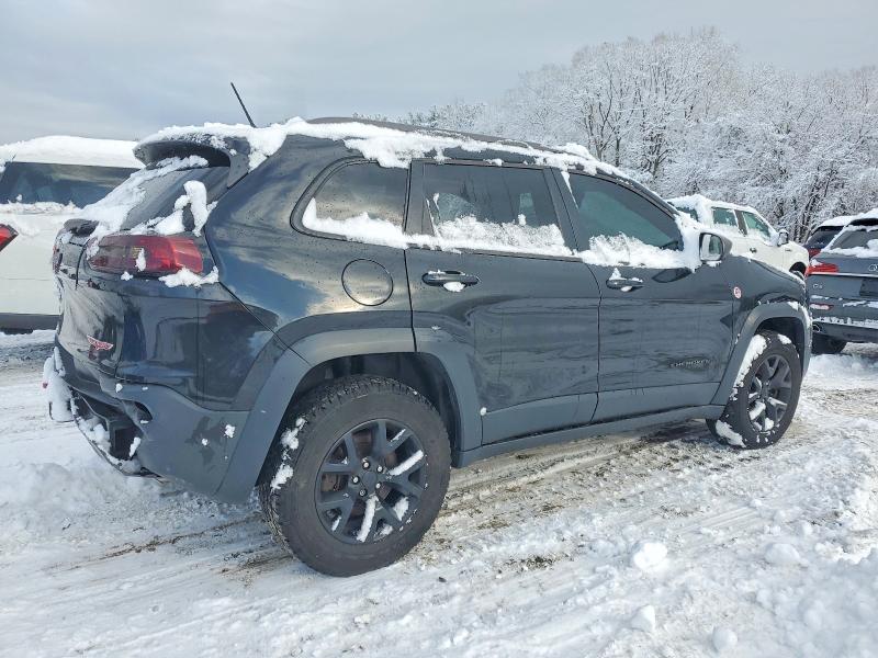 Photo 3 from auction – 2015 JEEP CHEROKEE with VIN 1C4PJMBS1FW524636