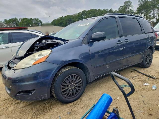 TOYOTA SIENNA 2009 with VIN 5TDZK23C99S258255 - Photo from auction