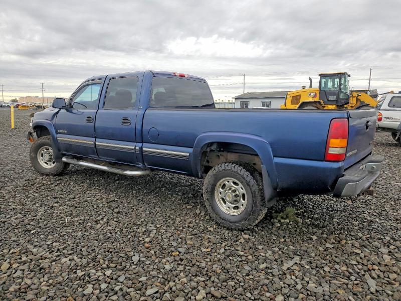 Photo 2 from auction – 2001 CHEVROLET SILVERADO with VIN 1GCHK23G71F150817