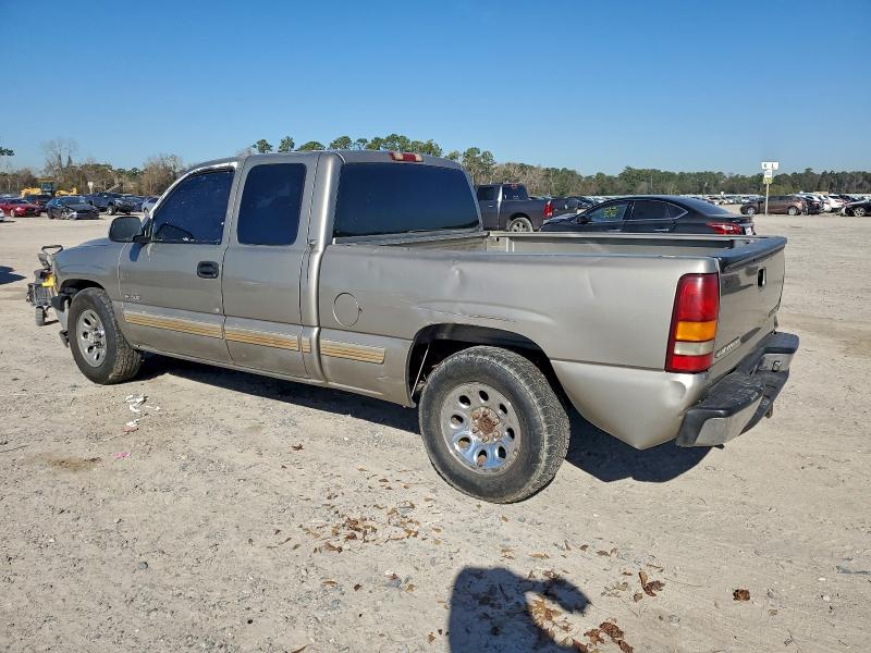 Photo 2 from auction – 2002 CHEVROLET SILVERADO with VIN 2GCEC19V721152771