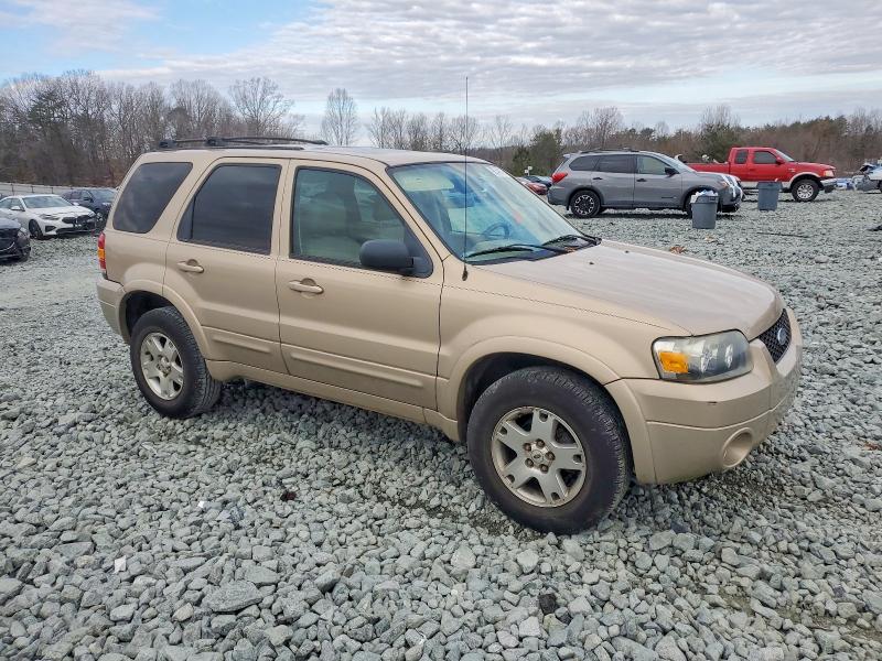 Photo 4 from auction – 2007 FORD ESCAPE LIM with VIN 1FMYU04117KB79184