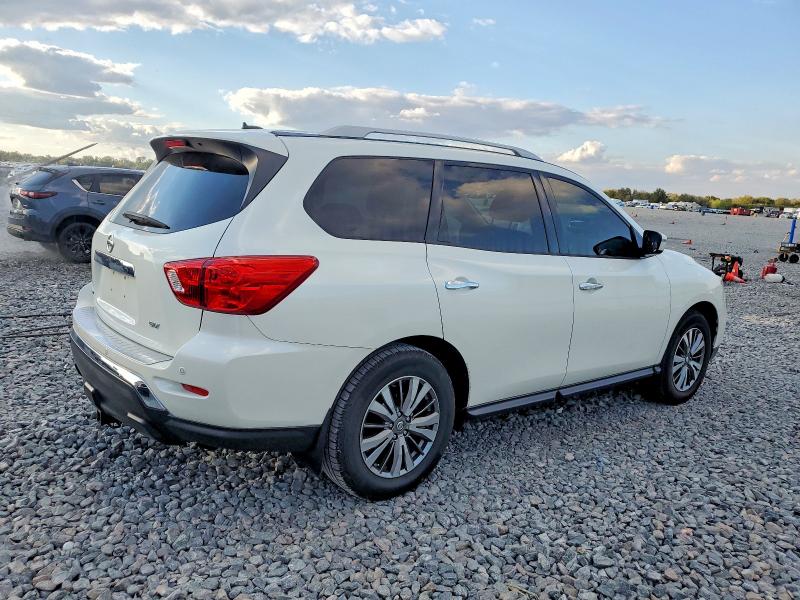Photo 3 from auction – 2018 NISSAN PATHFINDER with VIN 5N1DR2MN7JC626472