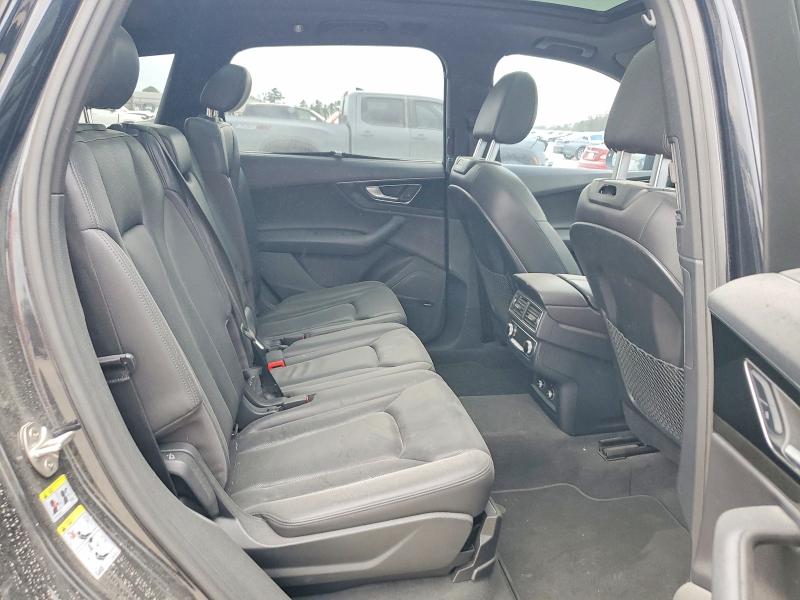 Photo 10 from auction – 2018 AUDI Q7 PRESTIG with VIN WA1VAAF77JD016696