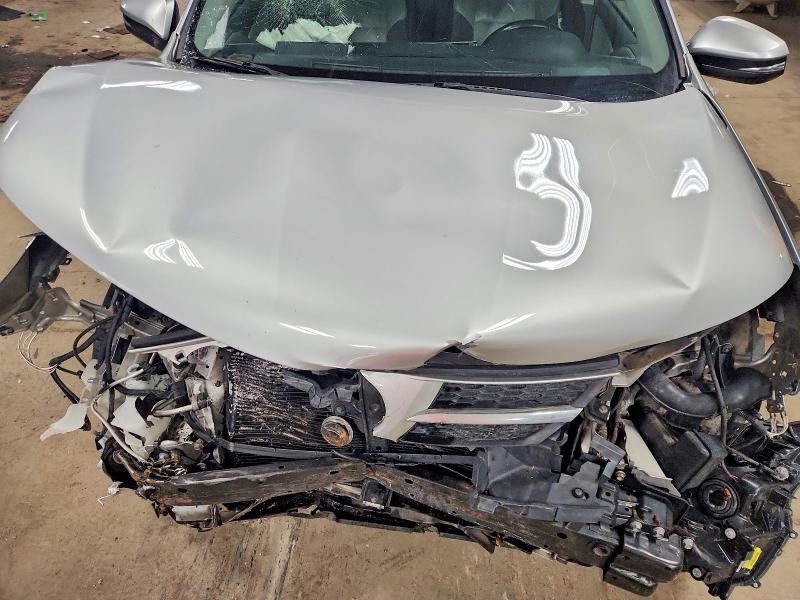 Photo 12 from auction – 2015 TOYOTA RAV4 LIMIT with VIN 2T3DFREV5FW309962