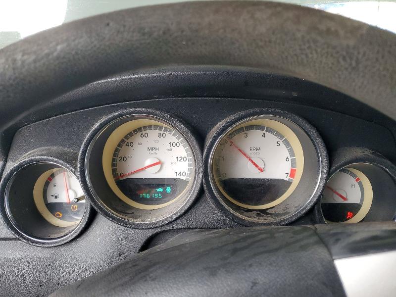 Photo 9 from auction – 2010 DODGE CHARGER with VIN 2B3CA4CD2AH214874