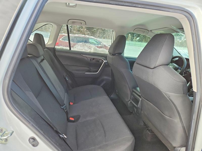 Photo 11 from auction – 2019 TOYOTA RAV4 LE with VIN 2T3G1RFV8KC007832