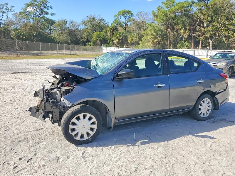 NISSAN VERSA S 2018 with VIN 3N1CN7AP4JL867282 - Photo from auction