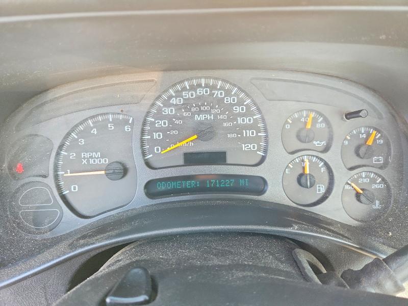 Photo 9 from auction – 2004 CHEVROLET SILVERADO with VIN 1GCEC14V84E201579