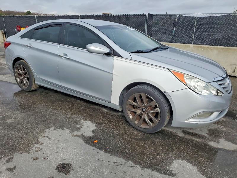 Photo 4 from auction – 2012 HYUNDAI SONATA GLS with VIN 5NPEB4AC2CH340760