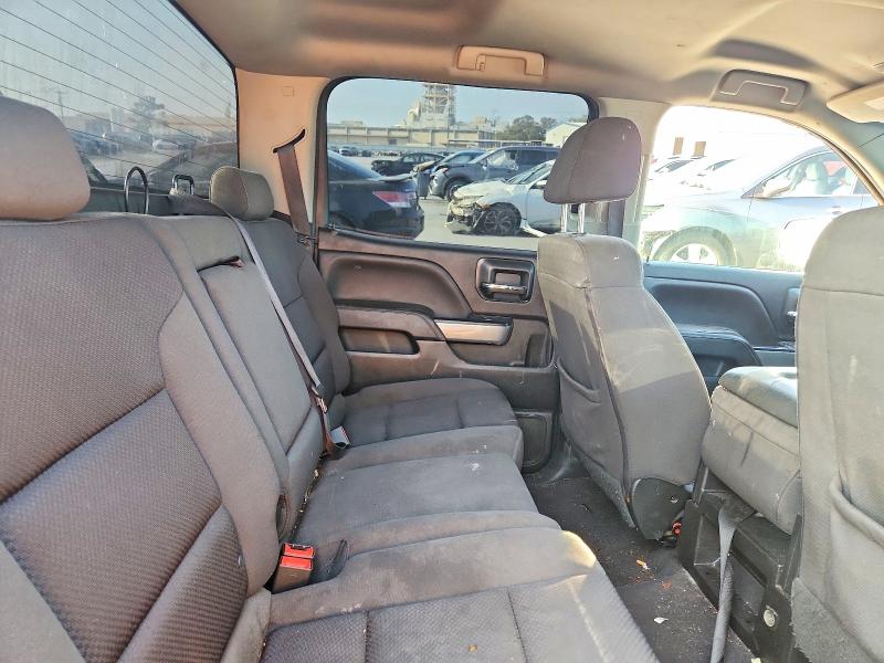 Photo 10 from auction – 2018 CHEVROLET SILVERADO with VIN 3GCUKREC6JG519442