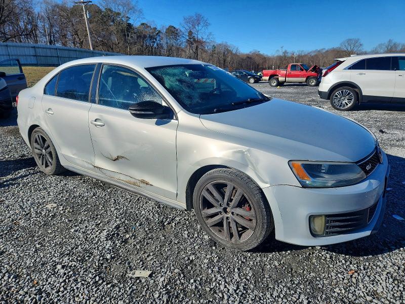 Photo 4 from auction – 2012 VOLKSWAGEN JETTA with VIN 3VW567AJ8CM468982