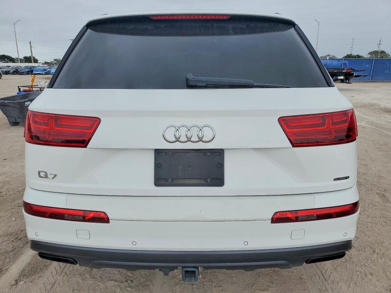 Foto 6 de la subasta – 2019 AUDI Q7 con VIN WA1VAAF78KD043956