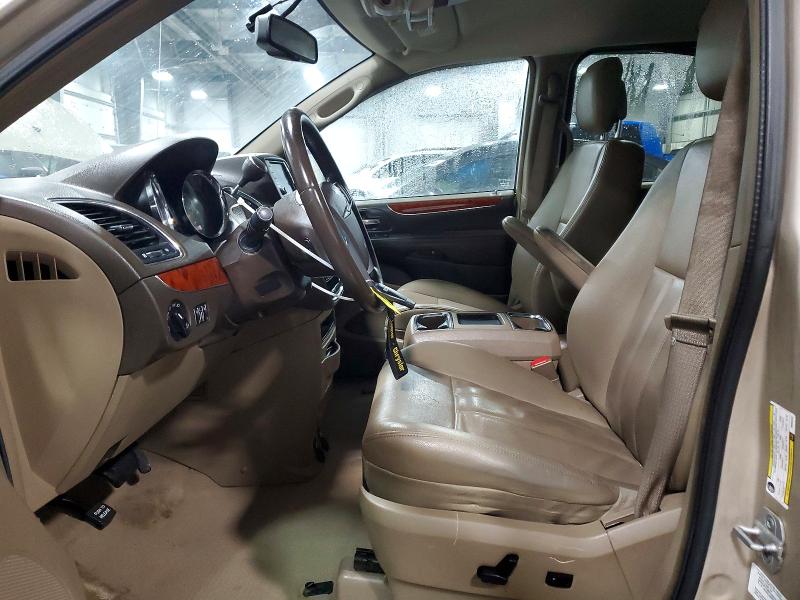 Photo 7 from auction – 2013 CHRYSLER TOWN & COU with VIN 2C4RC1BG2DR604224