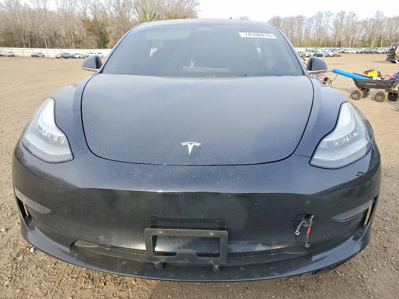 Photo 5 from auction – 2018 TESLA MODEL 3 with VIN 5YJ3E1EA8JF156909