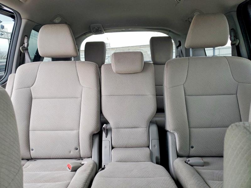 Photo 10 from auction – 2016 HONDA ODYSSEY with VIN 5FNRL5H35GB145685