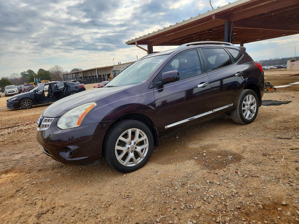 NISSAN ROGUE S 2013 with VIN JN8AS5MT3DW023621 - Photo from auction