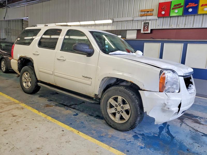 Photo 4 from auction – 2011 GMC YUKON with VIN 1GKS2AE00BR184196