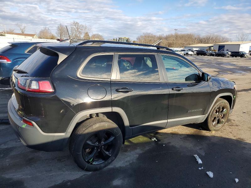 Photo 3 from auction – 2019 JEEP CHEROKEE L with VIN 1C4PJMLX8KD299910