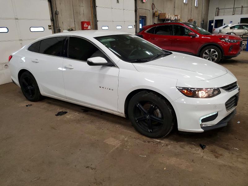 Photo 4 from auction – 2017 CHEVROLET MALIBU LT with VIN 1G1ZE5ST4HF132631
