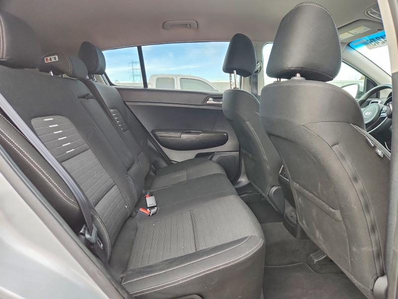 Photo 11 from auction – 2017 KIA SPORTAGE L with VIN KNDPMCAC5H7102586