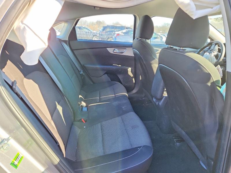 Photo 10 from auction – 2023 KIA FORTE with VIN 3KPF24AD9PE558623