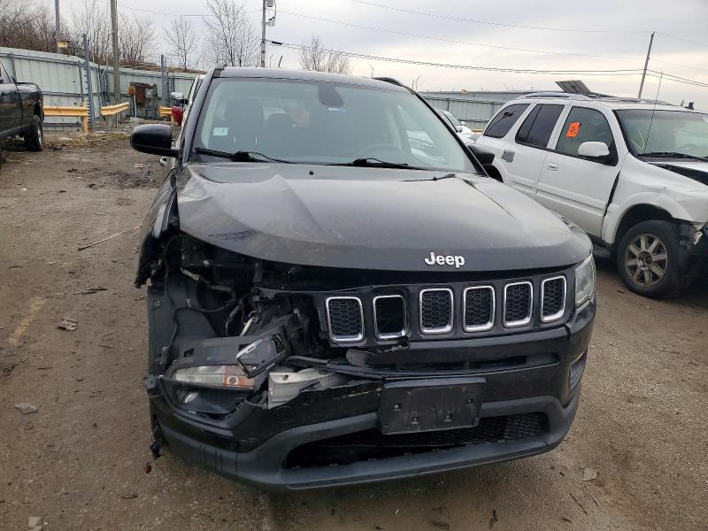 Photo 5 from auction – 2017 JEEP COMPASS with VIN 3C4NJCBB2HT643032
