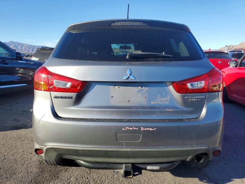 Photo 6 from auction – 2015 MITSUBISHI OUTLANDER with VIN 4A4AR3AU0FE016331