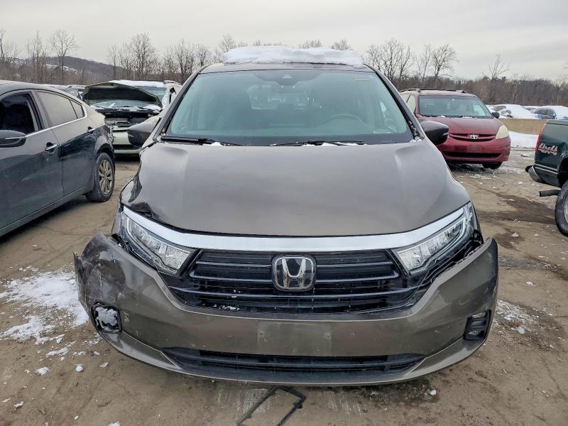 Photo 5 from auction – 2023 HONDA ODYSSEY with VIN 5FNRL6H68PB014380
