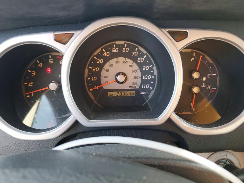 Photo 9 from auction – 2004 TOYOTA 4RUNNER SR with VIN JTEZU14R640038912