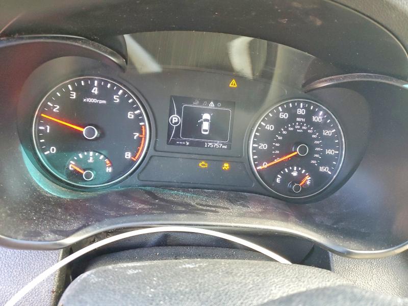 Photo 9 from auction – 2018 KIA OPTIMA with VIN 5XXGT4L39JG269536