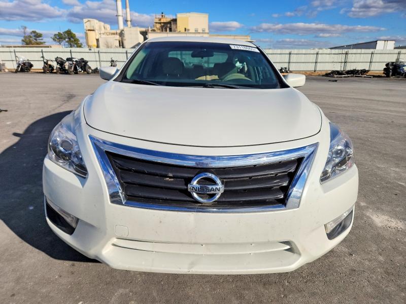 Photo 5 from auction – 2015 NISSAN ALTIMA with VIN 1N4AL3AP7FN872525