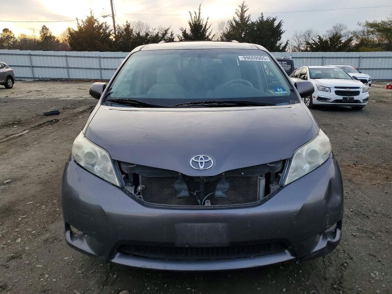 Photo 5 from auction – 2013 TOYOTA SIENNA with VIN 5TDKK3DC4DS364885