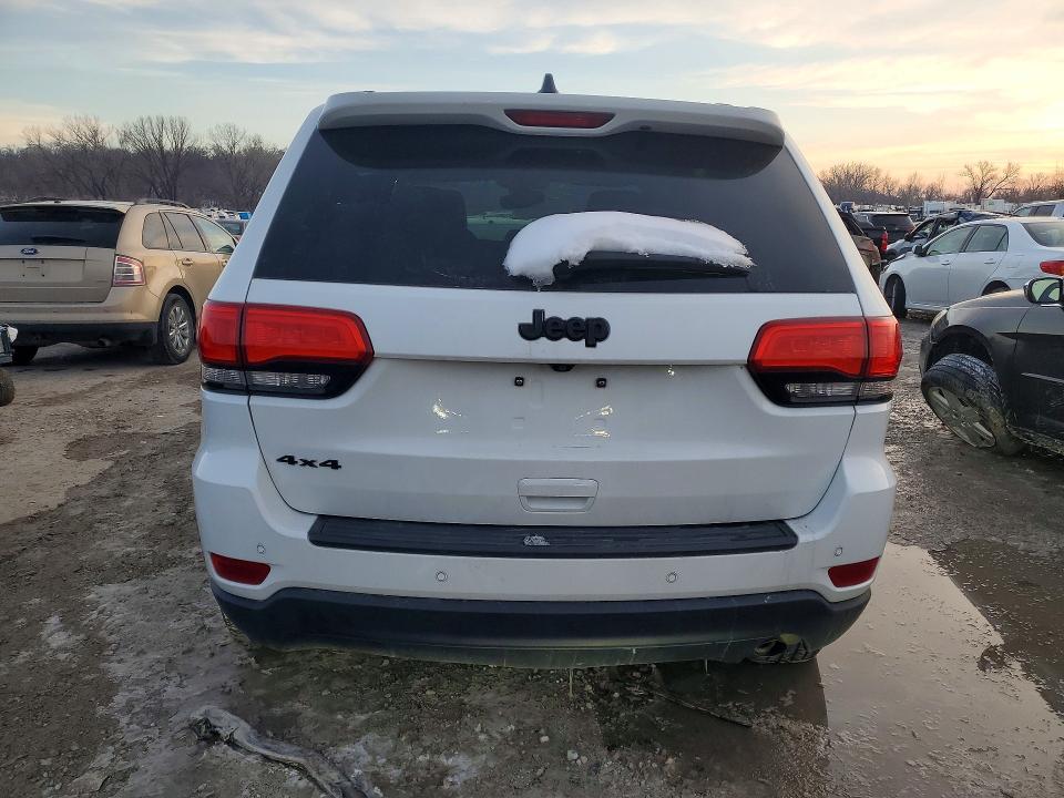 Photo 6 from auction – 2017 JEEP GRAND CHER with VIN 1C4RJFAG7HC667385