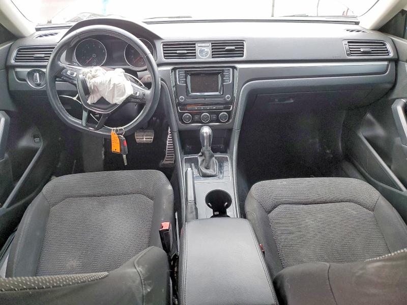 Photo 8 from auction – 2016 VOLKSWAGEN PASSAT with VIN 1VWAT7A33GC047400