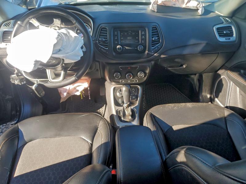 Photo 8 from auction – 2018 JEEP COMPASS LA with VIN 3C4NJDBBXJT366349
