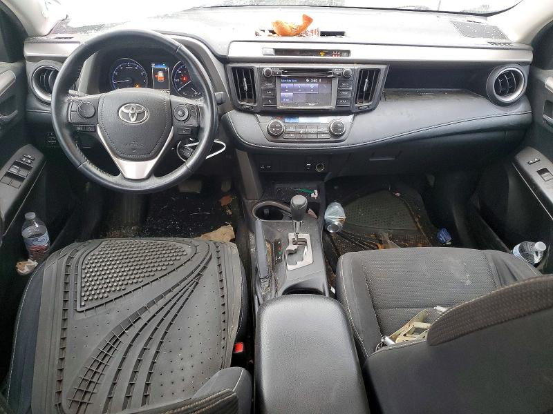 Photo 8 from auction – 2018 TOYOTA RAV4 with VIN 2T3WFREV3JW483241