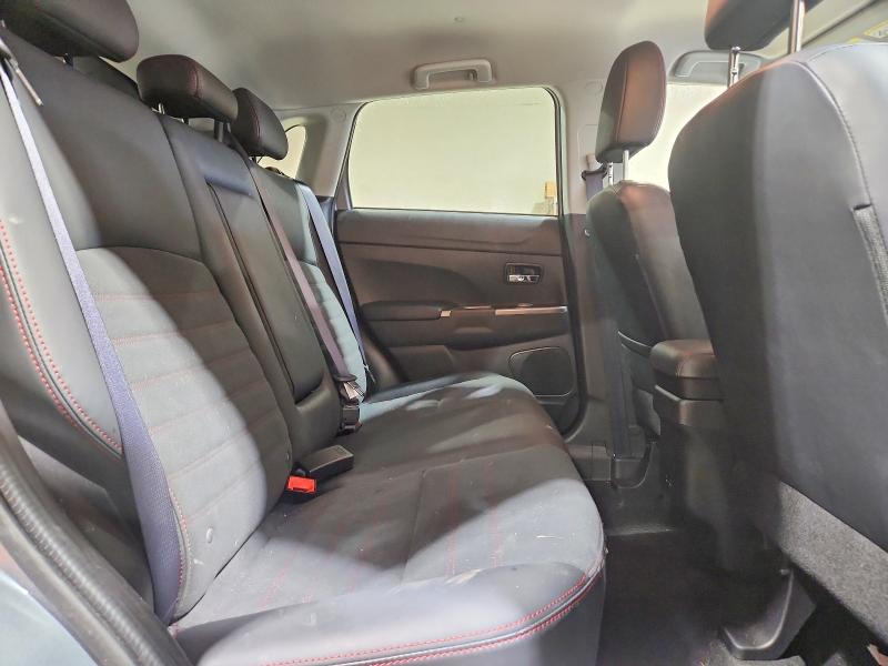 Photo 10 from auction – 2025 MITSUBISHI OUTLANDER with VIN JA4ARUAU9SU006887