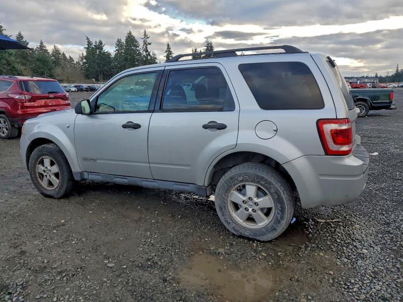 Photo 2 from auction – 2008 FORD ESCAPE XLT with VIN 1FMCU93168KA46051