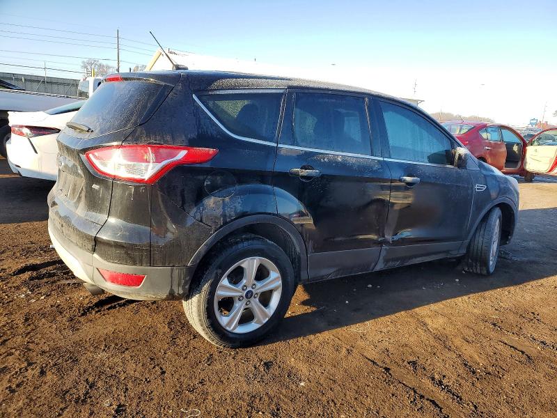Photo 3 from auction – 2016 FORD ESCAPE SE with VIN 1FMCU0G73GUC78250