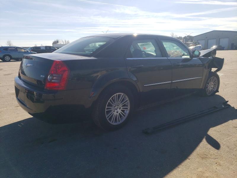 Photo 3 from auction – 2009 CHRYSLER 300 LX with VIN 2C3KA43D59H517383